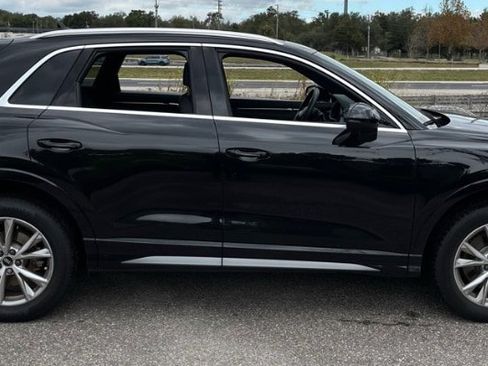 Used 2021 Audi Q3 2.0T Premium w/ Convenience Package image 9