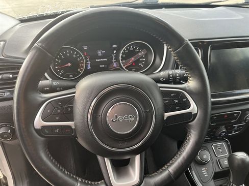 Used 2018 Jeep Compass Limited AWD/4WD image 21