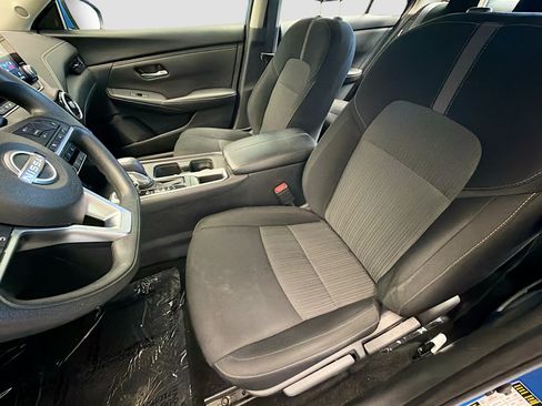 Used 2024 Nissan Sentra SV FWD image 11