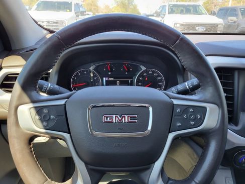 Used 2019 GMC Acadia SLT image 33