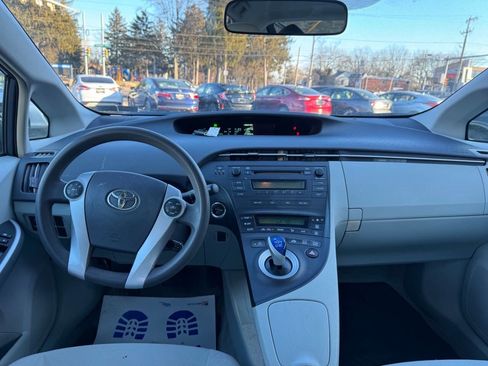 Used 2011 Toyota Prius Two image 11