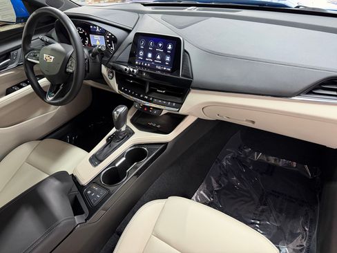 Certified 2026 Cadillac CT4 Luxury RWD image 41