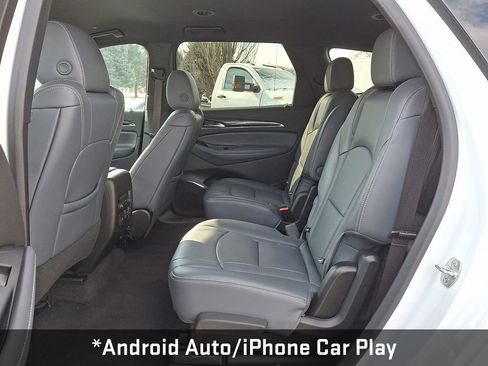 Used 2024 Buick Enclave Premium image 11