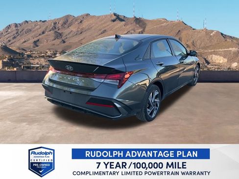 Used 2025 Hyundai Elantra Sport image 6