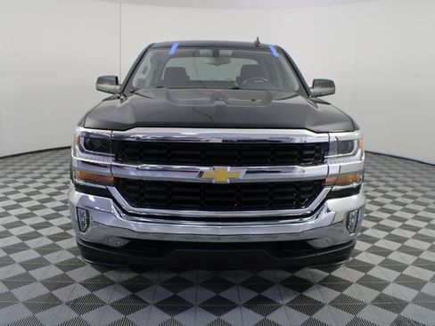 Used 2018 Chevrolet Silverado 1500 LT w/ All Star Edition image 25