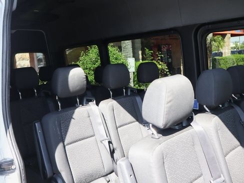 Used 2019 Mercedes-Benz Sprinter 2500 image 13