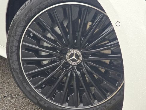 New 2026 Mercedes-Benz CLE 300 4MATIC Coupe image 10