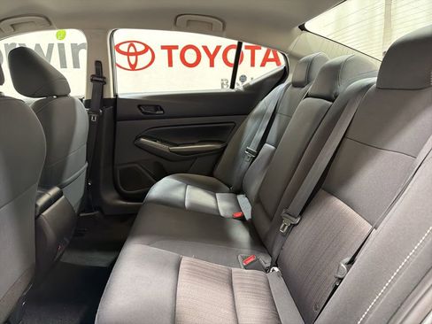 Used 2024 Nissan Altima 2.5 SV FWD image 18