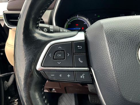 Used 2021 Toyota Highlander Limited AWD/4WD image 11
