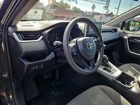 Used 2023 Toyota RAV4 XLE FWD image 21
