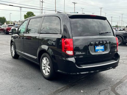 Used 2019 Dodge Grand Caravan SXT FWD image 6