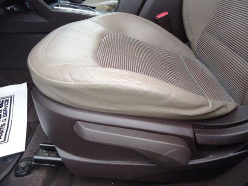 Used 2011 Hyundai Tucson GLS image 21