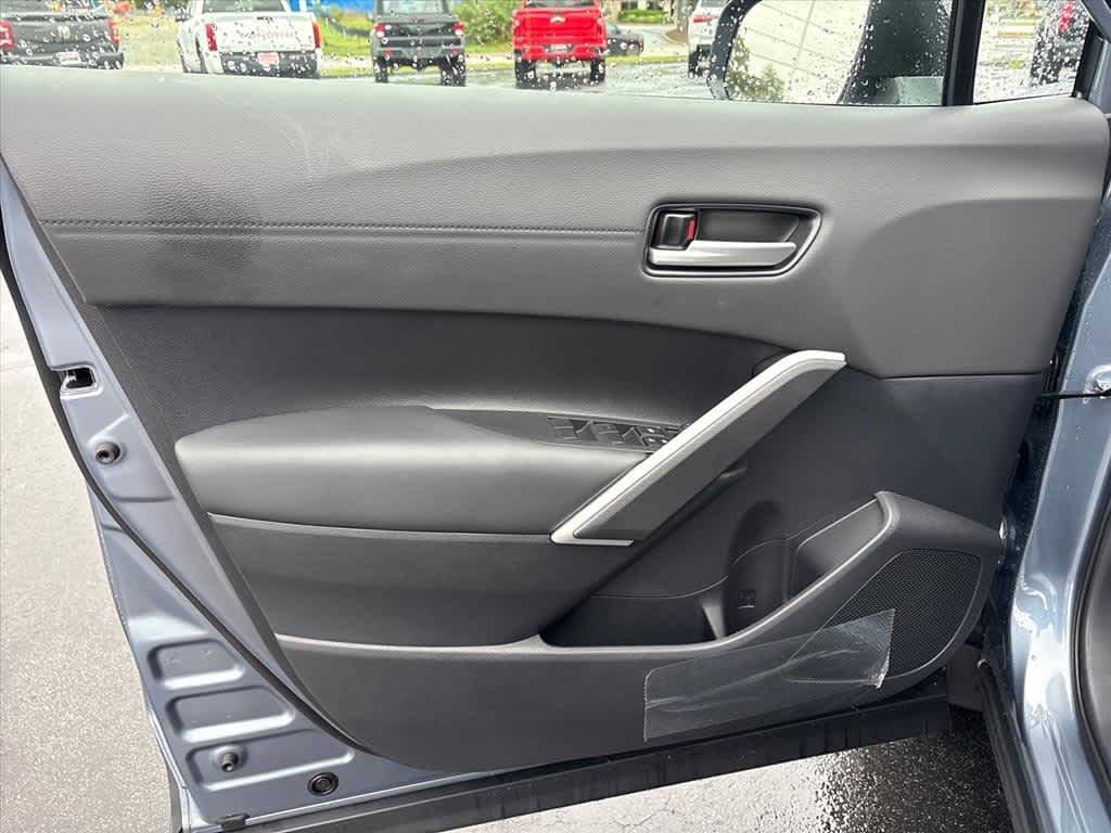 Used 2026 Toyota Corolla Cross XLE w/ Convenience Package FWD image 20