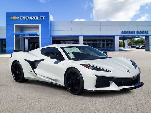 New 2026 Chevrolet Corvette E-Ray w/ ZER Performance Package image 1