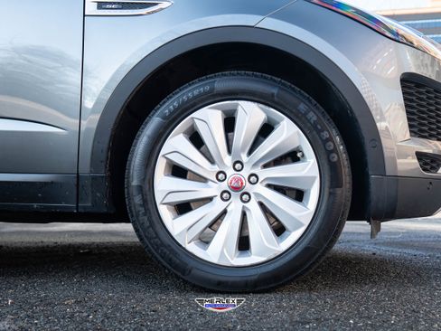 Used 2020 Jaguar E-PACE SE image 9