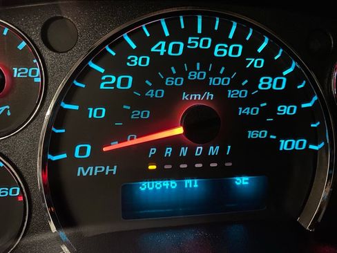 Used 2025 GMC Savana 3500 LT w/ LT Preferred Equipment Group RWD image 18