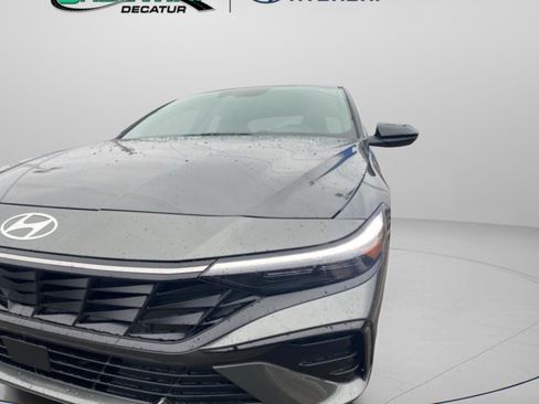 New 2026 Hyundai Elantra SEL Sport FWD image 6