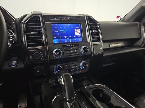 Used 2019 Ford F150 Lariat w/ Equipment Group 502A Luxury AWD/4WD image 19