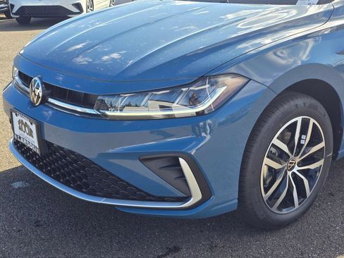 New 2026 Volkswagen Jetta SE FWD image 9