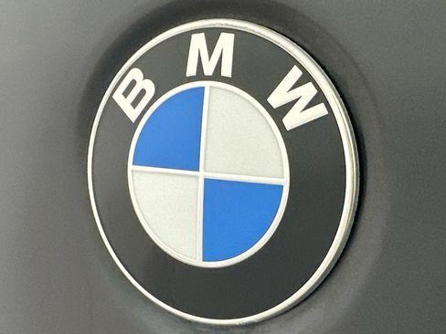 Used 2021 BMW 540i w/ M Sport Package image 10