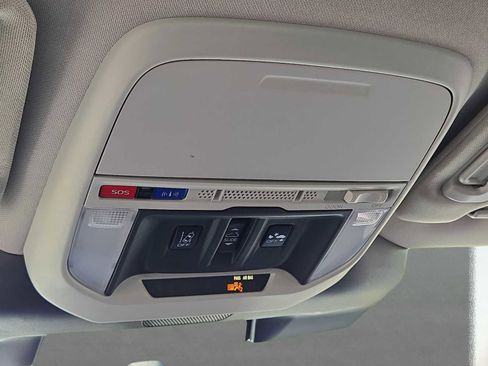 Used 2022 Subaru Forester Premium image 31