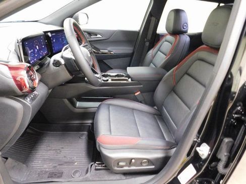 Used 2026 Chevrolet Equinox RS w/ Convenience Package III image 9