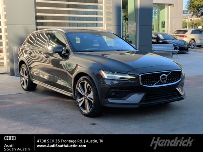 Used 2025 Volvo V60 B5 Cross Country Plus