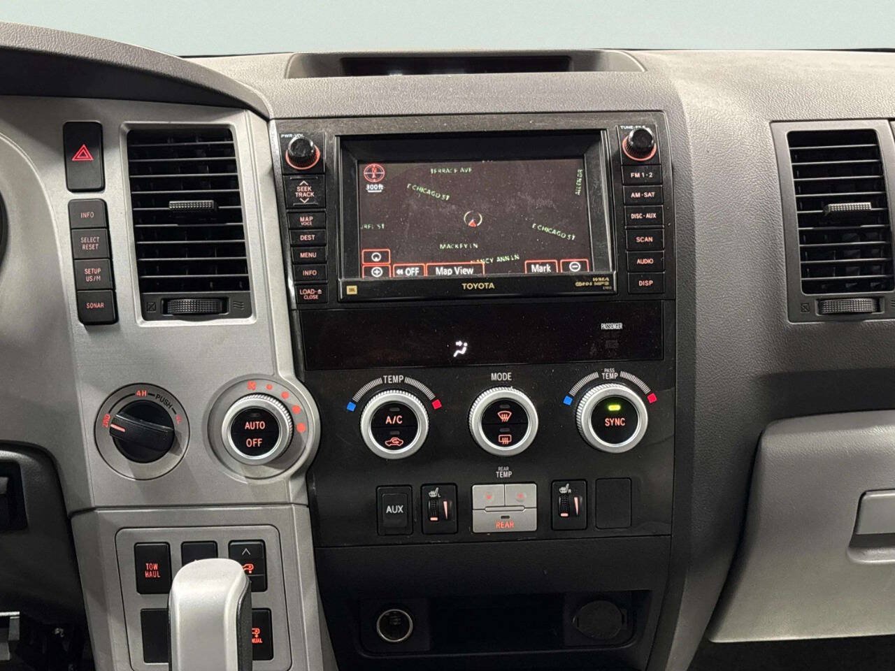 Used 2008 Toyota Sequoia Limited AWD/4WD image 33