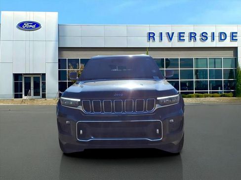 Used 2021 Jeep Grand Cherokee L Overland w/ Luxury Tech Group IV image 2