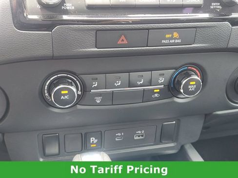 Used 2022 Nissan Frontier SV w/ Technology Package RWD image 19