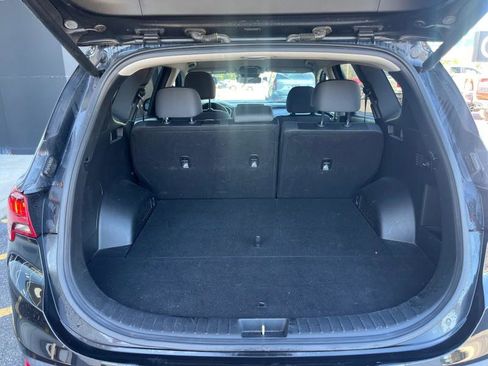 Used 2023 Hyundai Santa Fe SEL image 4