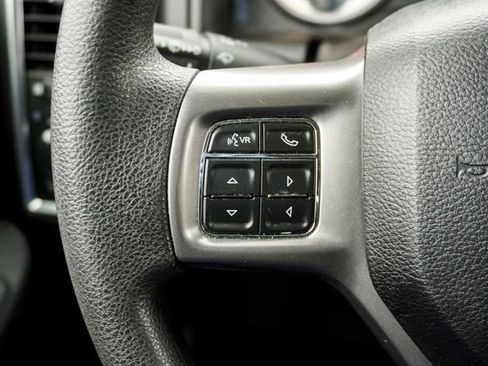 Used 2022 RAM 1500 Classic SLT image 18