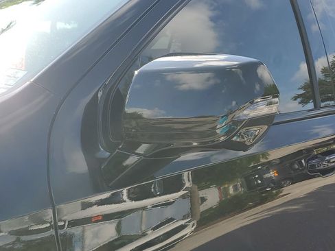 Used 2025 Cadillac Escalade Sport Platinum AWD/4WD image 14