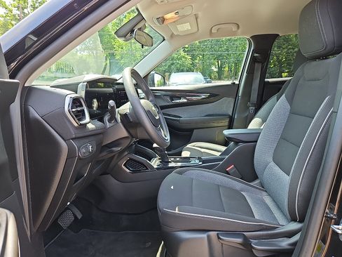 Used 2024 Chevrolet TrailBlazer LT w/ Driver Confidence Package FWD image 13