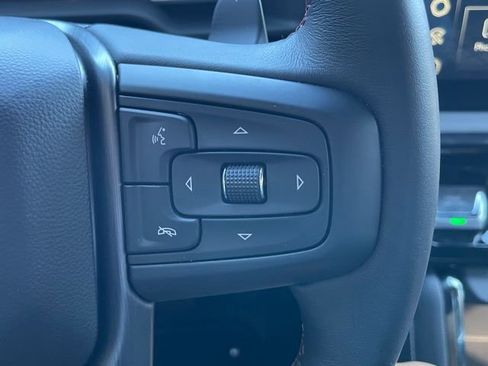 Used 2024 GMC Sierra 1500 AT4X image 7