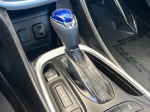 Used 2018 Chevrolet Volt LT FWD image 22