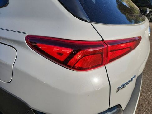 Used 2023 Hyundai Kona SEL w/ Cargo Package image 5