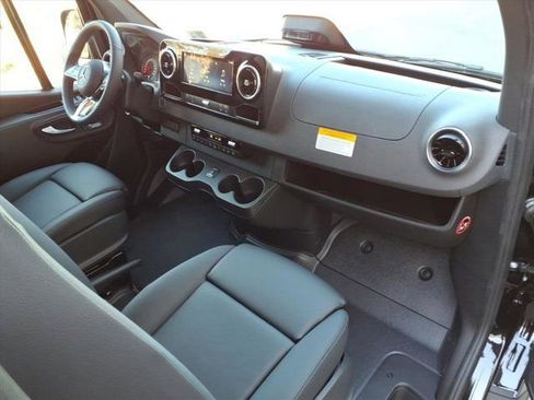 New 2026 Mercedes-Benz Sprinter 2500 image 14