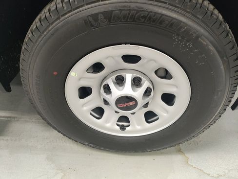 New 2025 GMC Sierra 2500 Pro w/ Convenience Package image 4