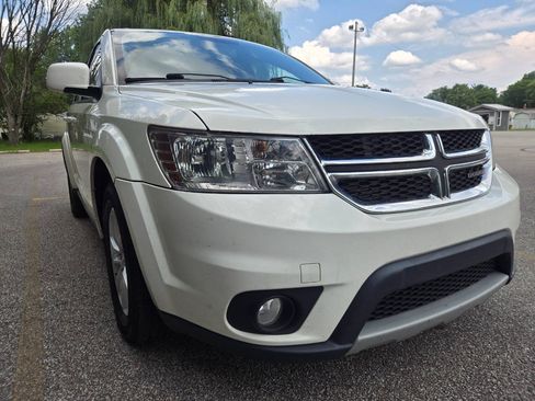 Used 2014 Dodge Journey SXT FWD image 15