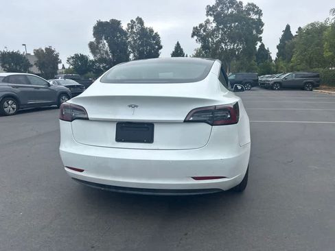 Used 2022 Tesla Model 3 RWD image 3