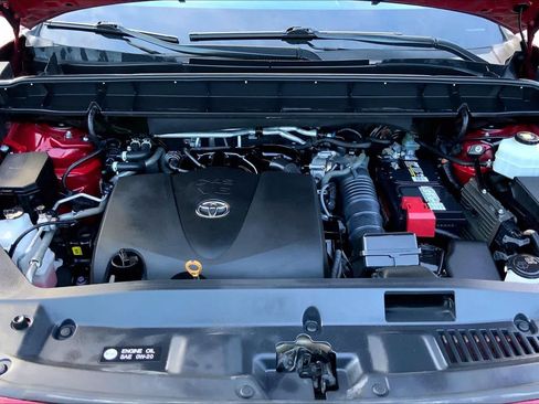 Used 2022 Toyota Highlander LE FWD image 31