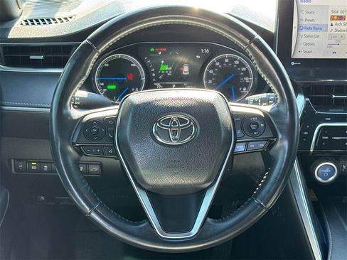 Used 2021 Toyota Venza XLE w/ Softex Package image 24