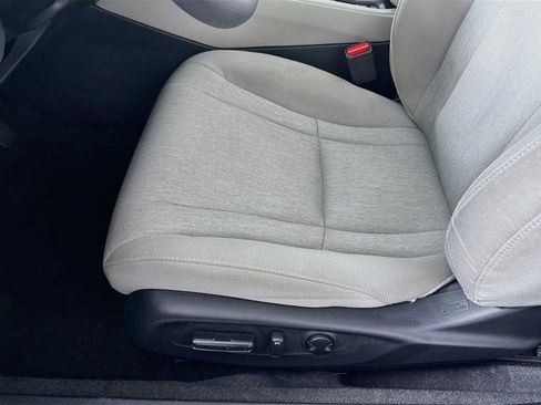 Used 2023 Honda Accord EX image 38
