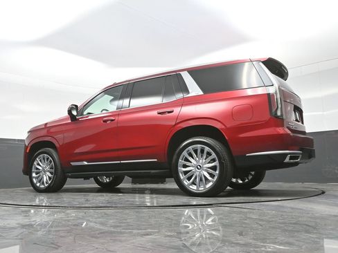 Certified 2024 Cadillac Escalade Premium Luxury image 26