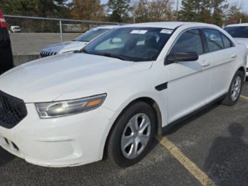 Used 2016 Ford Taurus Police Interceptor image 1