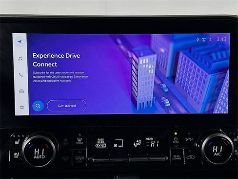 Used 2023 Toyota Highlander Limited image 15