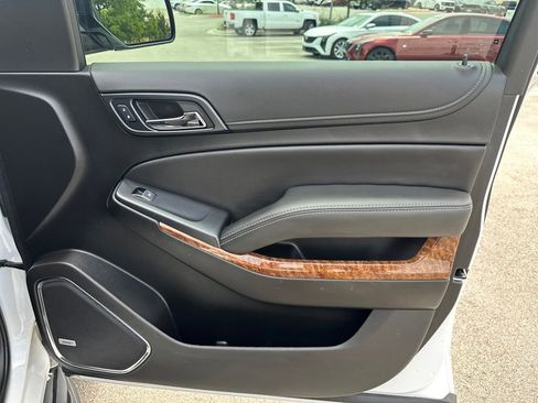 Used 2019 Chevrolet Tahoe Premier RWD image 35
