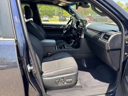 Used 2022 Lexus GX 460 Premium w/ Premium Plus Package AWD/4WD image 16