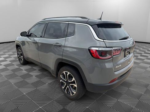 Used 2022 Jeep Compass Limited AWD/4WD image 5